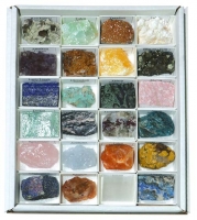 Kiste mit 24 Mineralien - große Mineraliensammlung