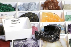 Kiste Mineraliensammlung
