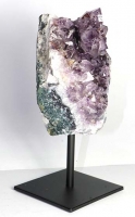 Amethyst on metal stand No. AMM52