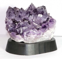 Amethyst Nr. 92 auf Holzsockel