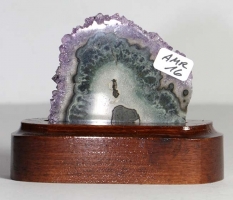 Amethystrose auf Holzsockel Nr. 16