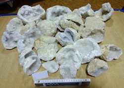 Quarz Geoden - Hlften & Stcke