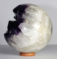 Amethyst Kugel Nr. 49