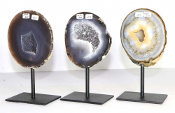 Set Achat-Geoden Nr. 125 auf Metallstnder
