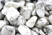 Howlite (Magnesit) Trommelsteine Afrika (LOT2)