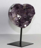 Amethyst Herz Nr. 144 auf Metallstnder
