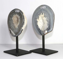 Set Achat-Geoden Nr. 132 auf Metallstnder