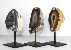 Set Achat-Geoden Nr. 133 auf Metallstnder
