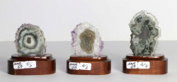 Set Amethystrosen auf Holzsockel Nr. 69