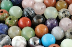 Kugeln 18 mm mit Loch gemischt 100 St�ck