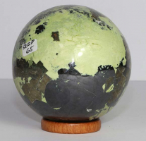 Serpentin Kugel Nr. 65