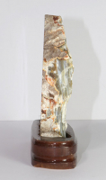 Achat Nr. 108 auf Holzsockel