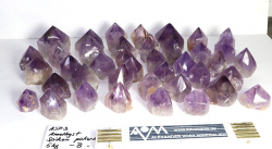 Amethyst Spitzen poliert mit Standfl�che Set Nr. 3 B-Qualit�t