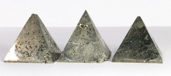 Pyrit Pyramide Nr. 517 B-Qualit�t