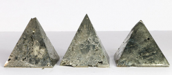 Pyrit Pyramide Nr. 517 B-Qualit�t