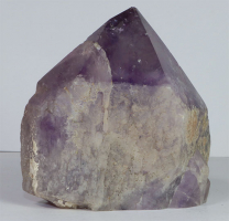 Amethyst Kristall Nr. 62 mit Standfl�che und Lampenbohrung