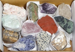 Mineralienset mit 12 Rohsteinen - Kleine Mineraliensammlung